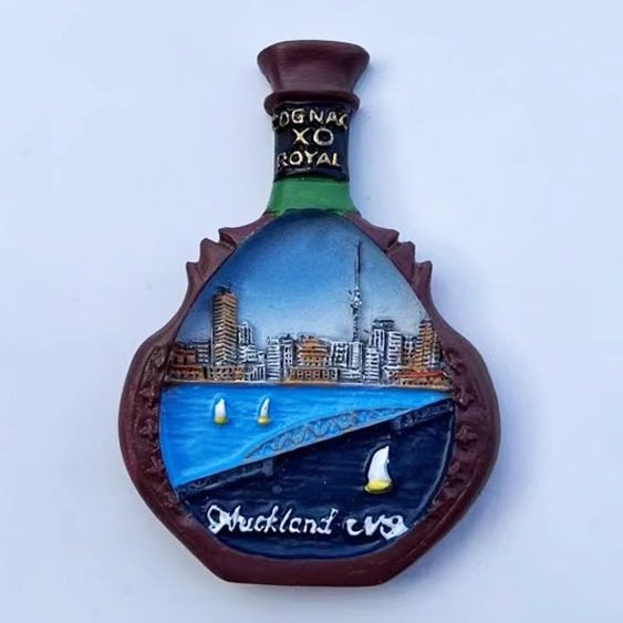 Wine Xo - ニュージーランドの首都オークランドにある、ロイヤルXOワインボトル付きの創造的な磁気冷蔵庫