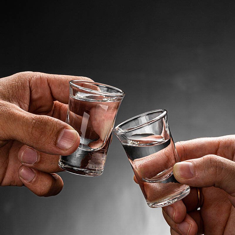 10 ミリリットル/15 ミリリットル白酒ゴブレットショット - Wine Beer Spirits のレビューと価格